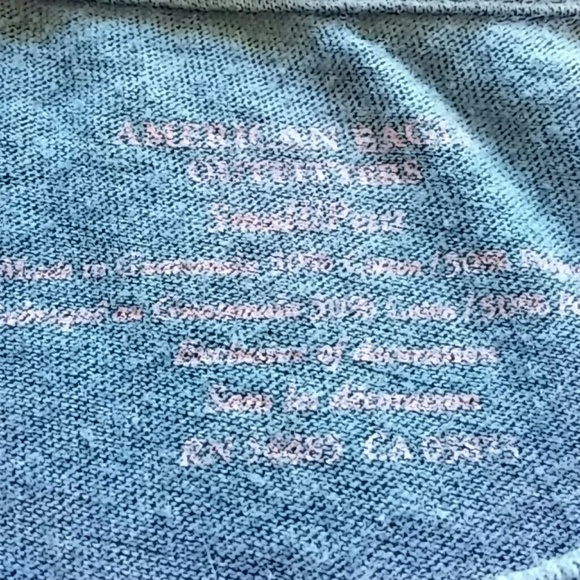 American eagle womens tshirt in used condition - Picture 4 of 4