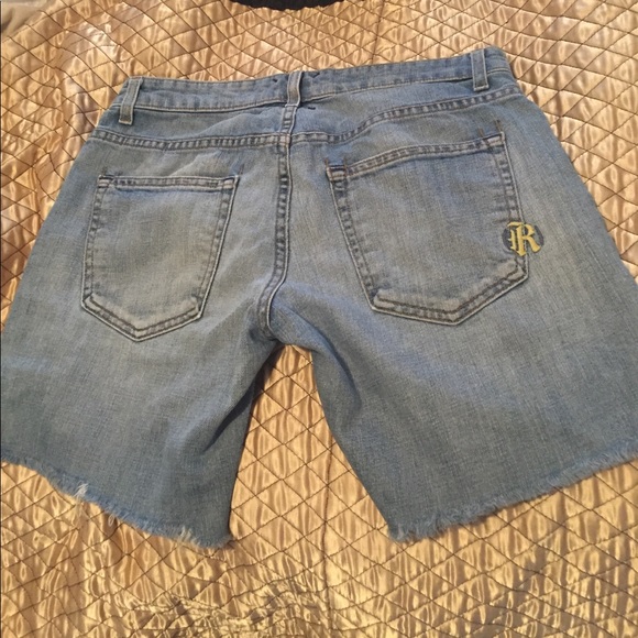 Rich & skinny shorts - Picture 2 of 2