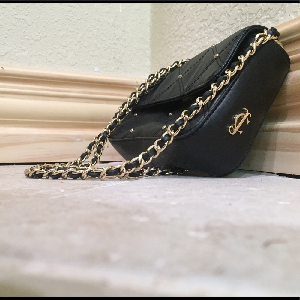 SOLD: $15
