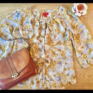 Moving Sale!! Elle Floral Blouse, Size Small