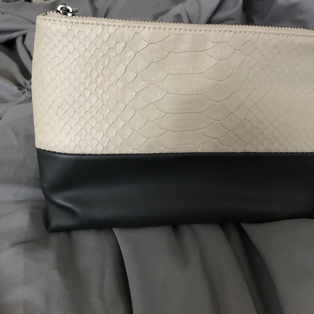 Women clutch