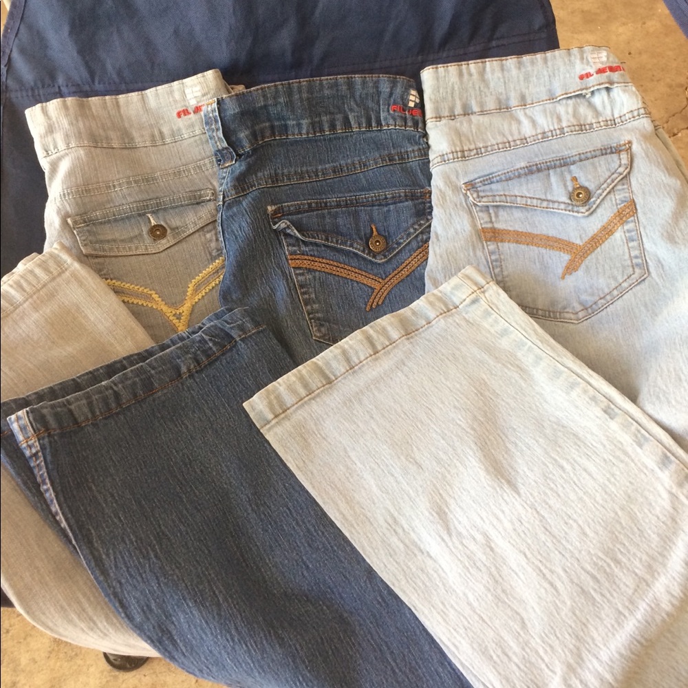 *donated* 3 Pairs Women's Jeans Sz 8