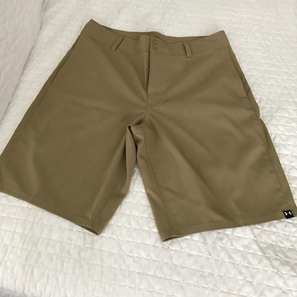 Under Armour Heat Gear Men's Shorts- Light Weight