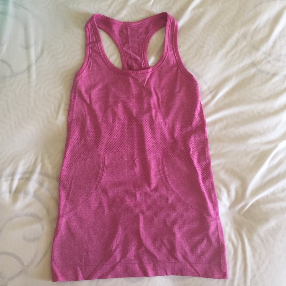 Lululemon run swiftly tech tank! 🍋🍋🍋