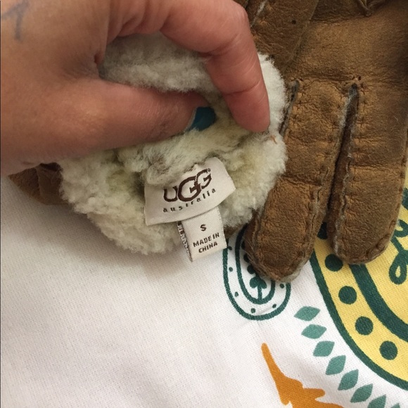 Authentic UGG Sand Leather Fur Gloves EUC - Picture 3 of 8