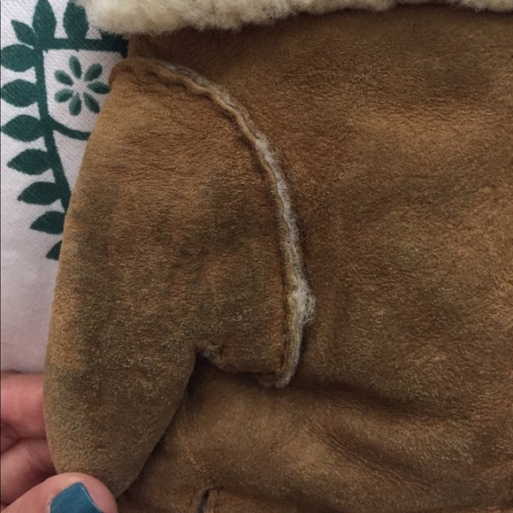 Authentic UGG Sand Leather Fur Gloves EUC - Picture 6 of 8