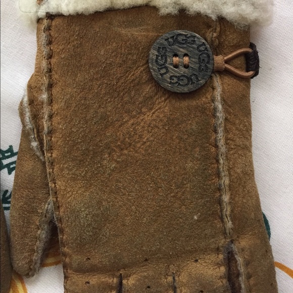 Authentic UGG Sand Leather Fur Gloves EUC - Picture 7 of 8