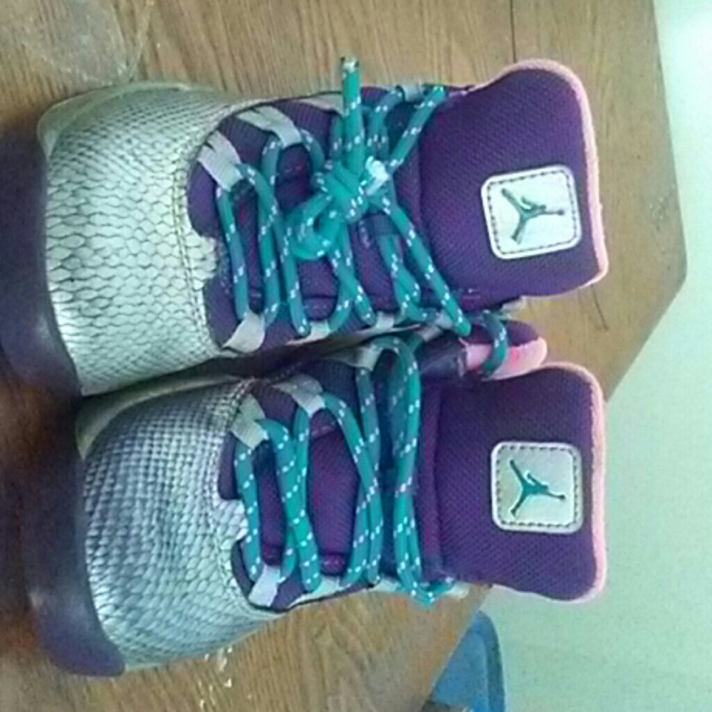 Girl jordans