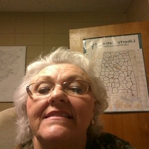 Meet your Posher, Connie