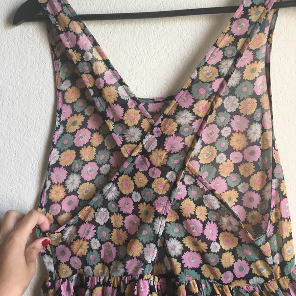 👗 Urban Outfitters floral jumper cross back 👗 - Picture 3 of 5