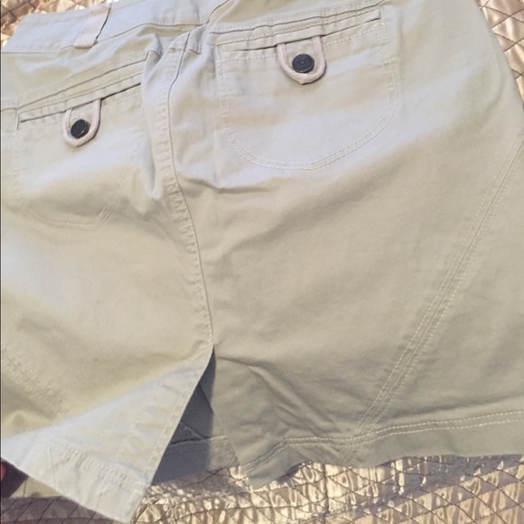 DKNY kaki skirt - Picture 3 of 4