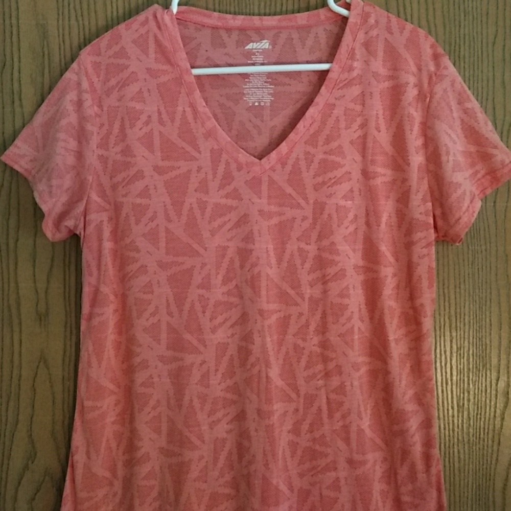 Women's Xl Athletic T-shirt