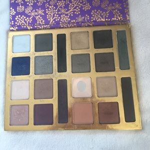 Tarte Amazonian clay 20 shade eyeshadow palate