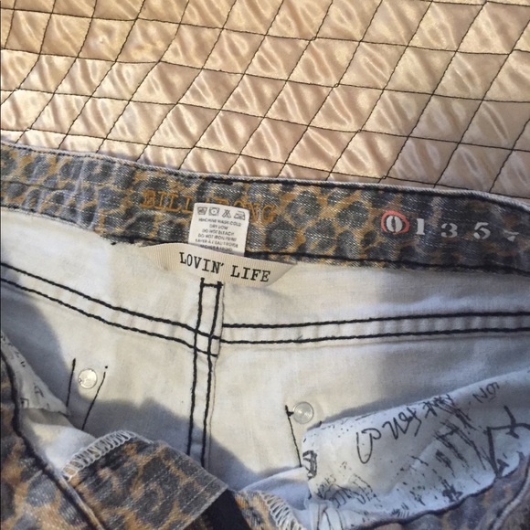 Billabong short shorts - Picture 3 of 3