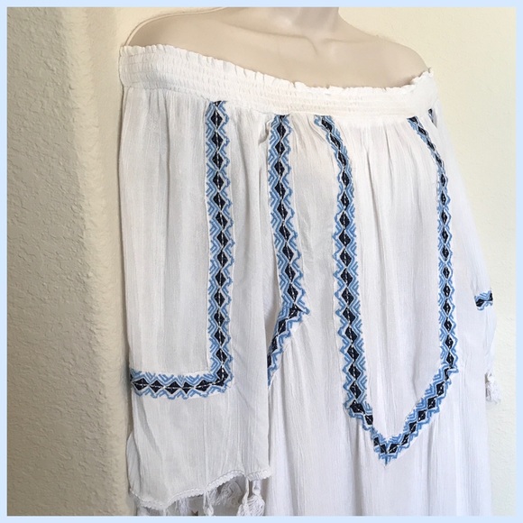 Boho Cold Shoulder Embroidered Beach Dress - Picture 4 of 8