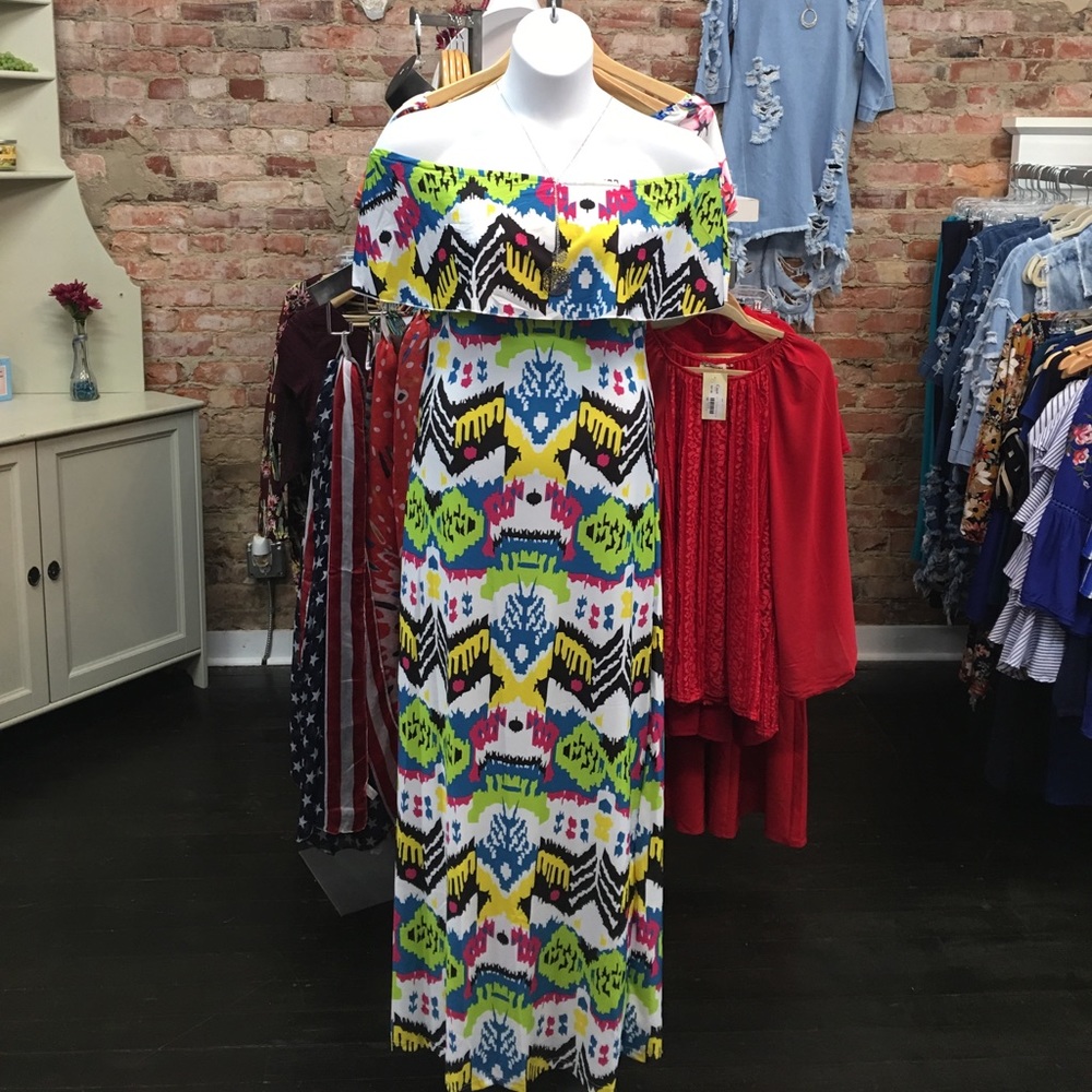 Multicolor Summer Off The shoulder maxi dress.