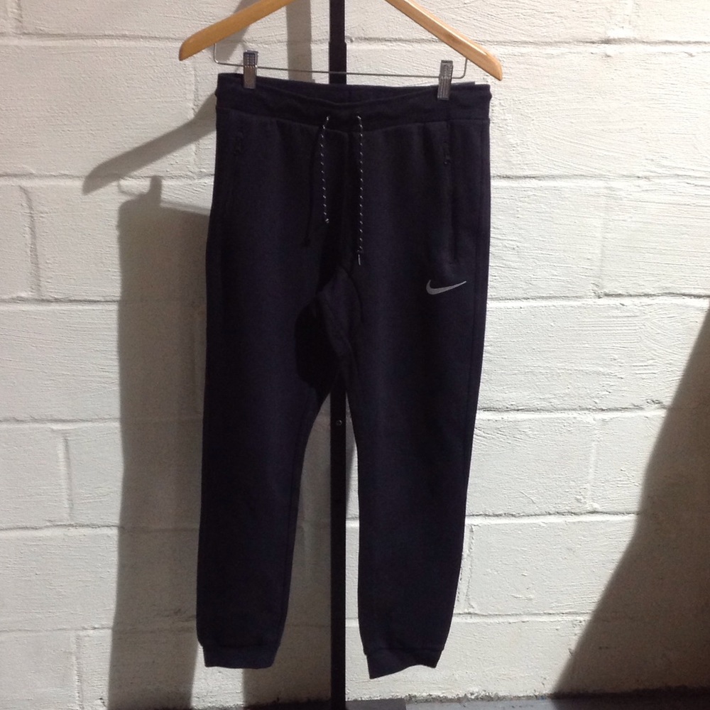 Nike Men's AV15 Conversion Fleece Fuff Sweatpants