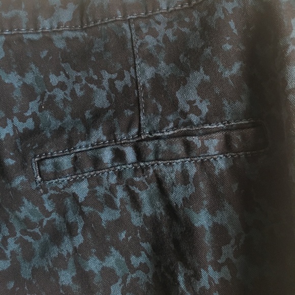 H&M twill black and blue ankle cropped pants - Picture 4 of 4