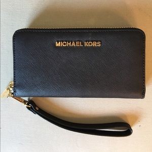 Michael Kors wallet wristlet