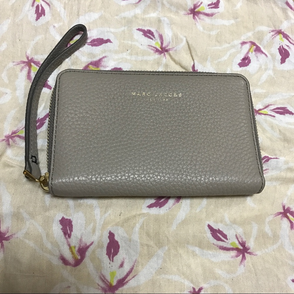 Marc jacobs pike place wallet in cement