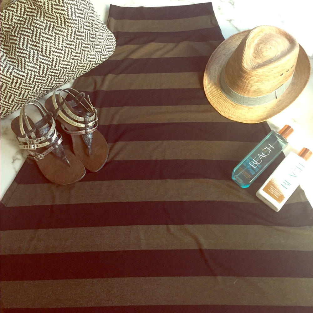 NWOT Mossimo Maxi Skirt