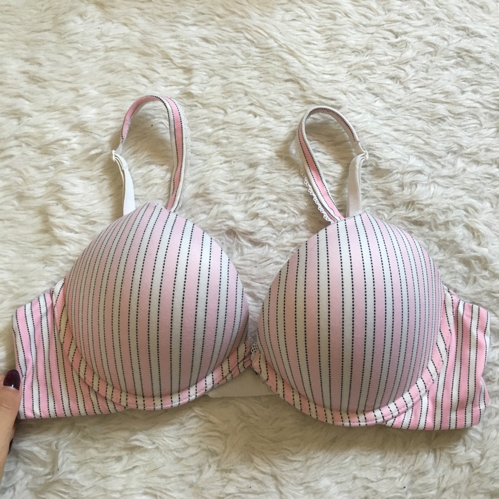 💙Victoria's Secret push up bra - Picture 1 of 7