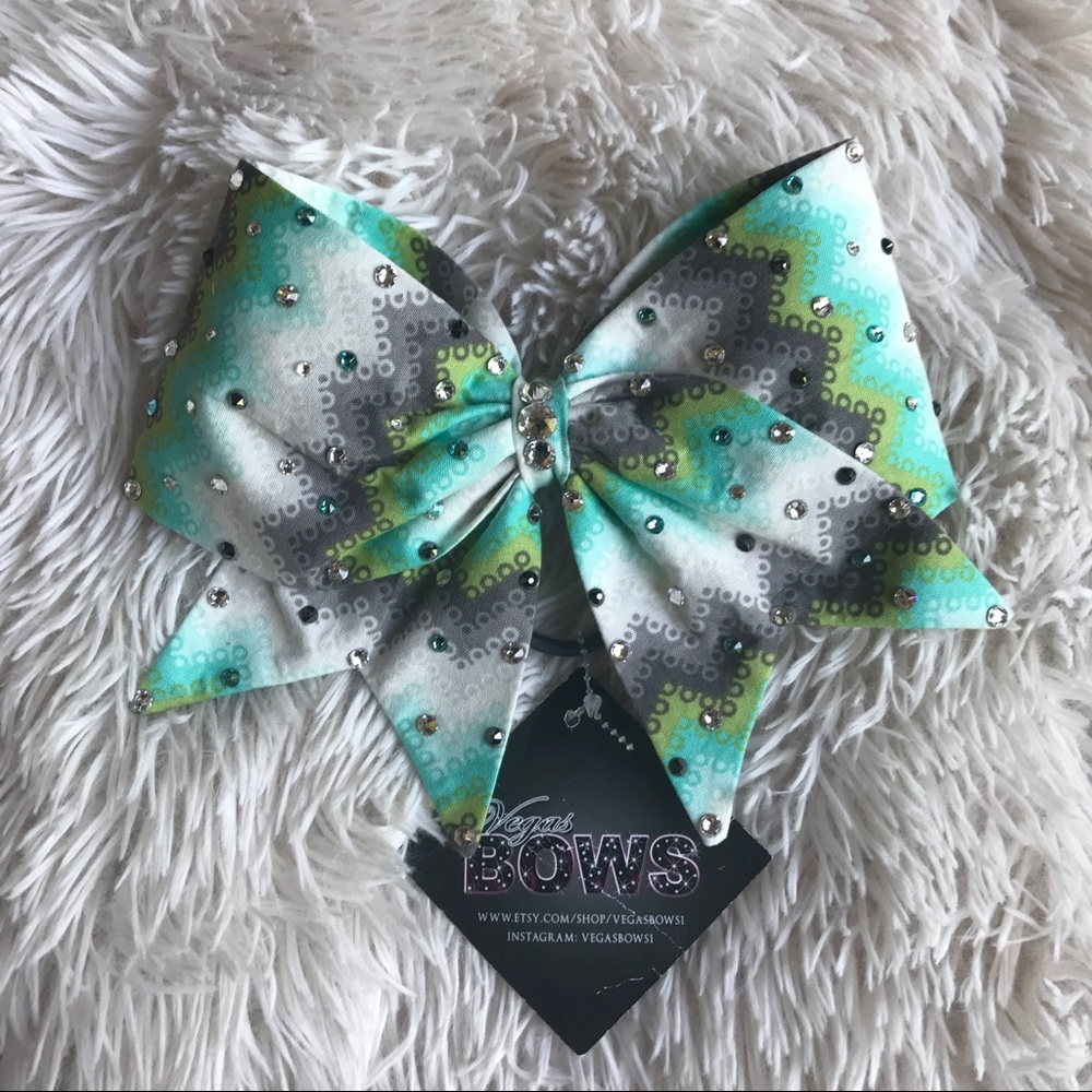 Vegas Bows