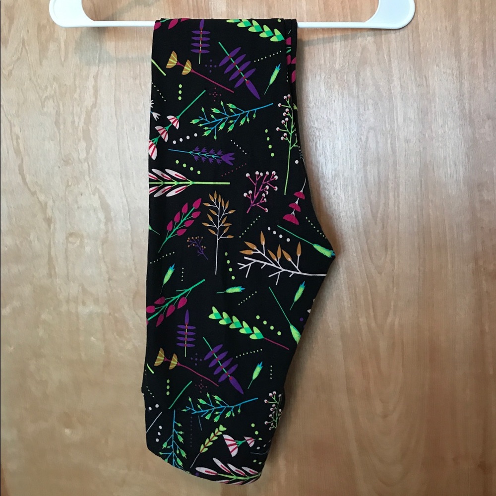 LuLaRoe OS leggings