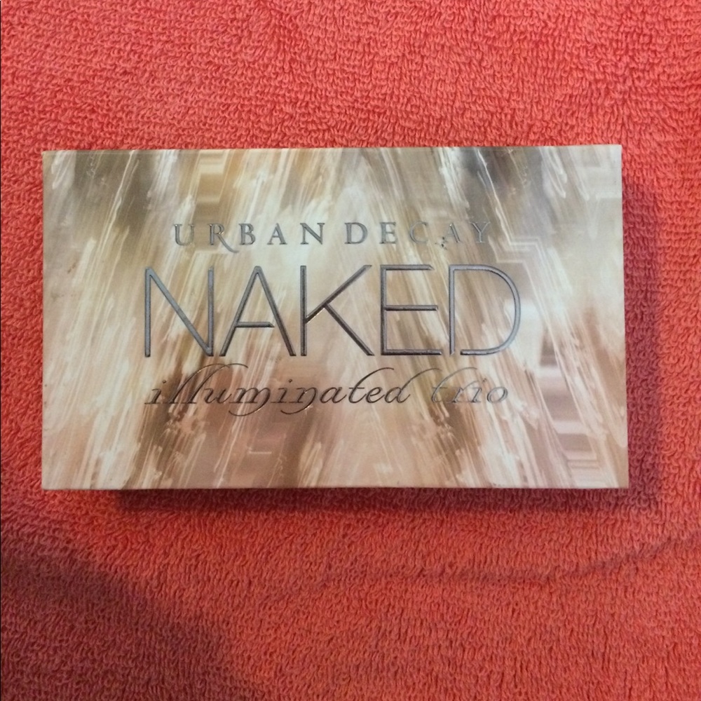 Urban decay naked illuminated trio