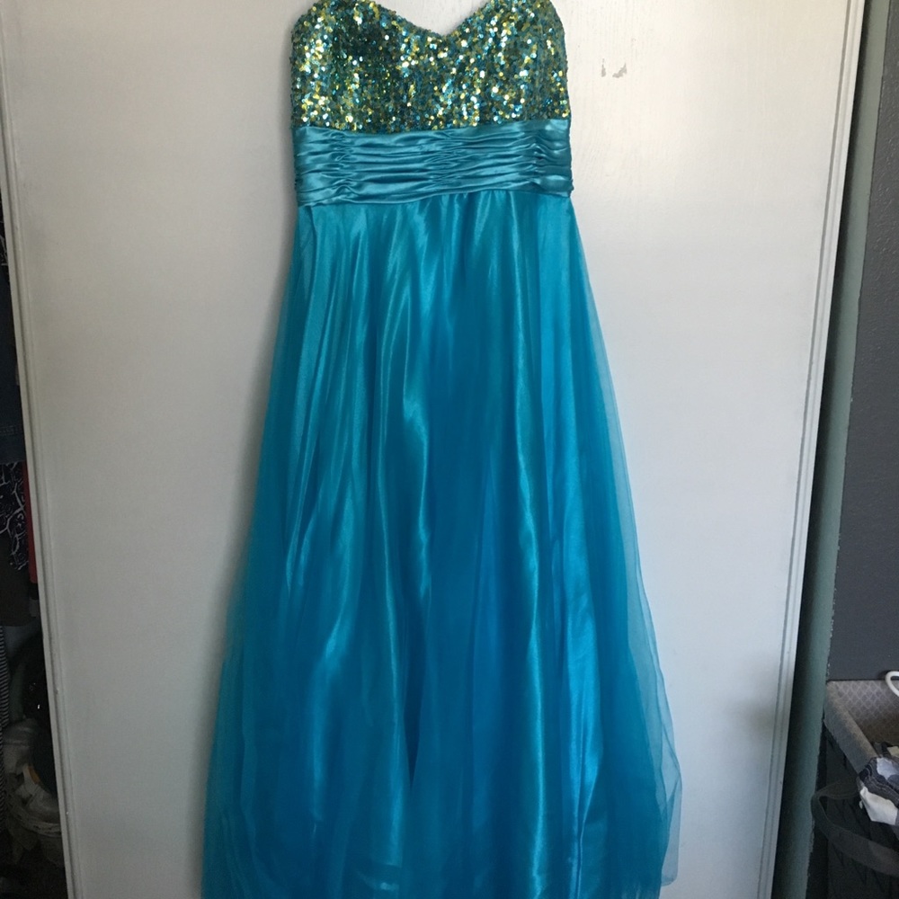 Prom dress