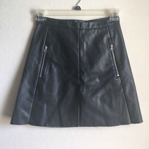 🖤 H&M high waisted faux leather skirt 🖤