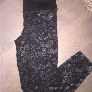 VS PINK leggings