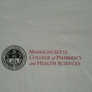 NWOT 50% cotton Massachusetts College t- shirt
