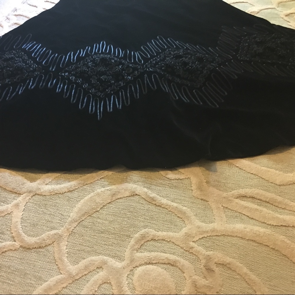 Vintageembellished Luxurious Blackvelvet Skirt View 3