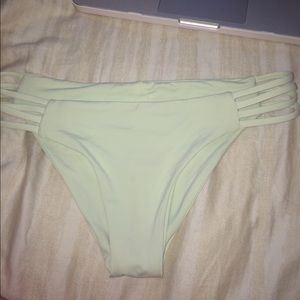 L space bikini bottom