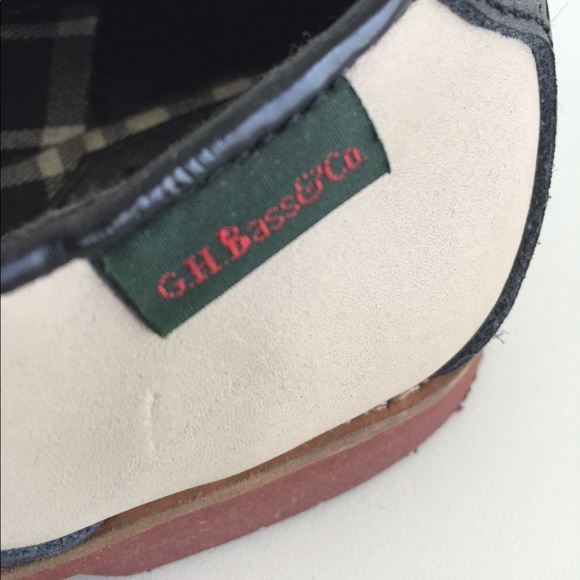 GH Bass &Co  Ladies 9M Saddle Shoes Bone and Navy - Picture 2 of 6