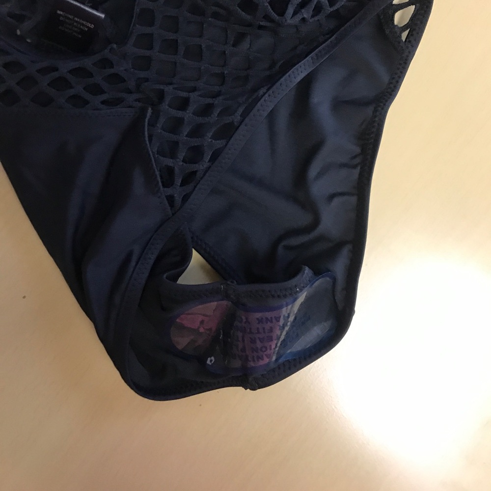 Nasty gal black Swimsuit - Picture 4 of 4