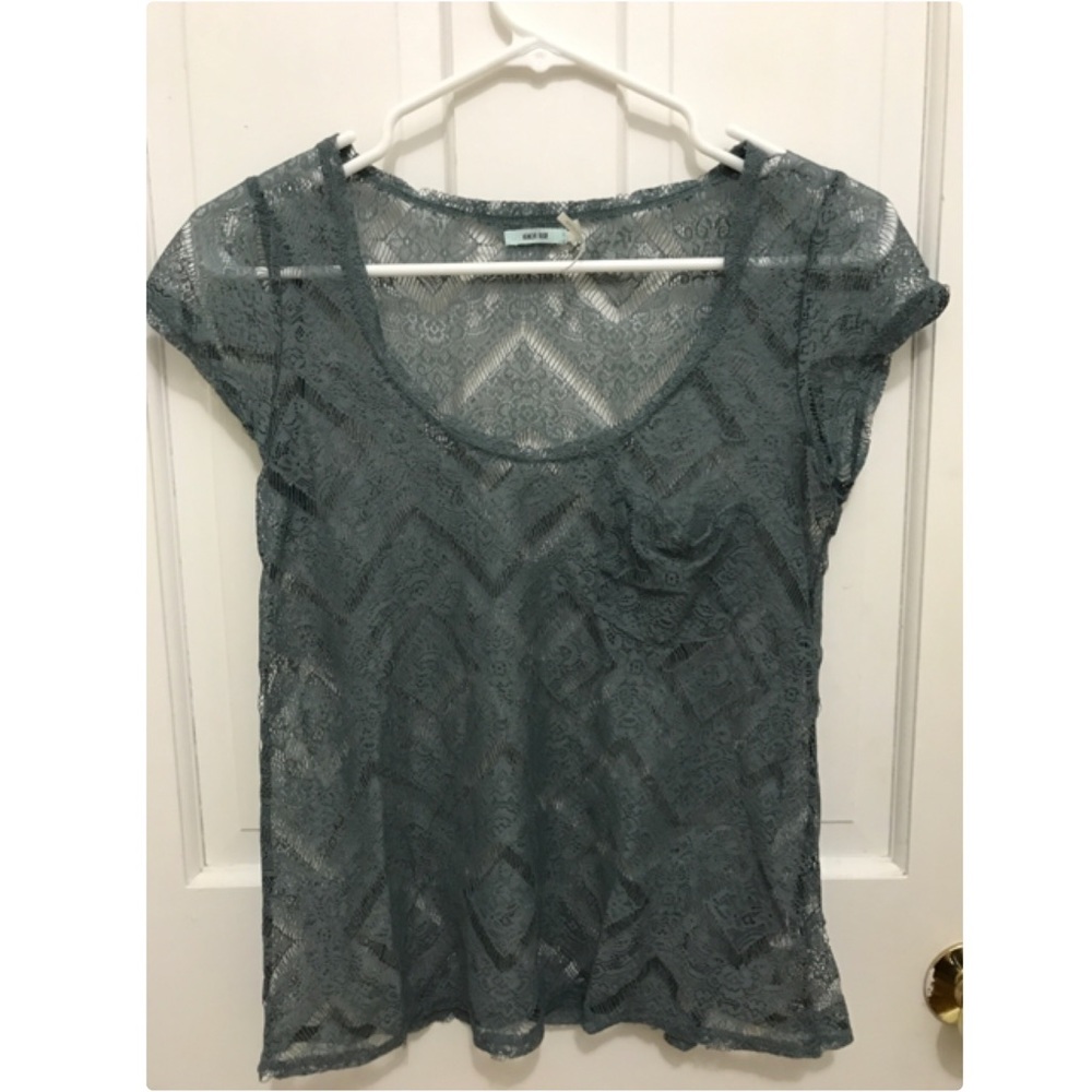 Kimchi Blue lace pocket tee T Shirt