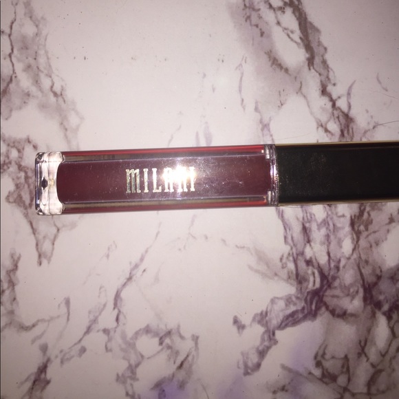MILANI AMORE MATTE LIP CRÈME - Picture 1 of 2