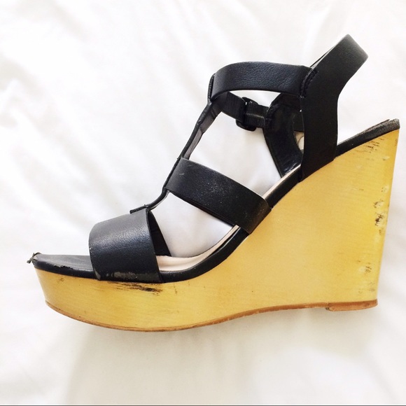 Black Wedges - Picture 2 of 5