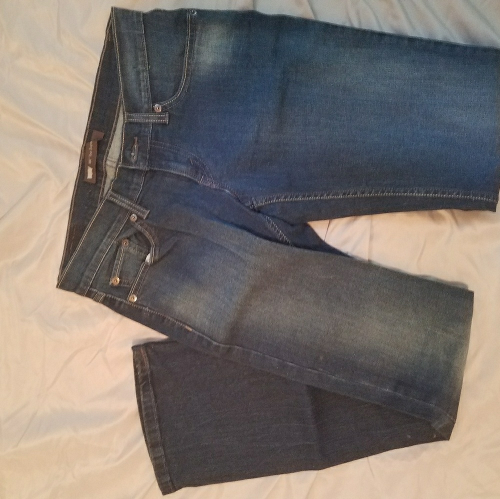 Levi's 524 too super low