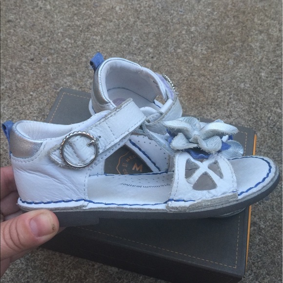 Girls Stride Rite Leather Sandals 9.5M. Beautiful - Picture 4 of 7