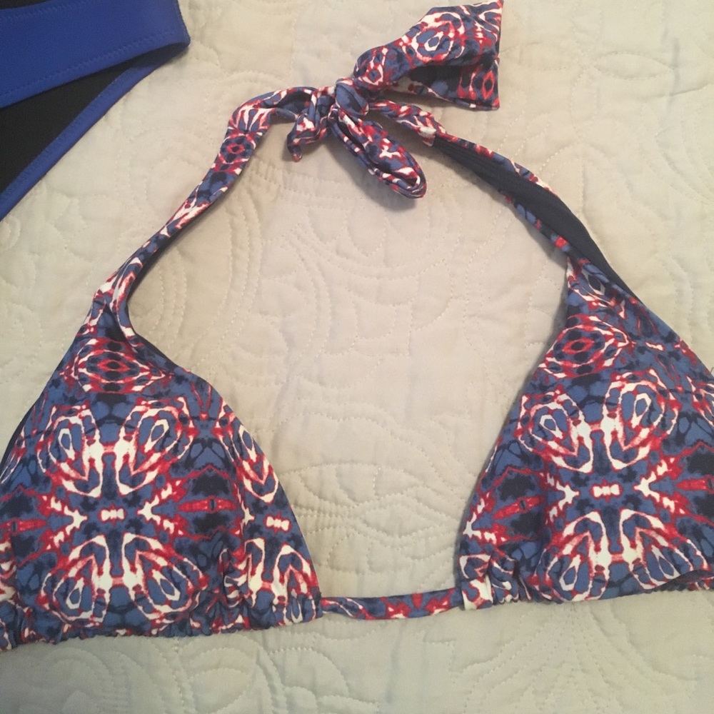 NEW!! Red white and blue triangle top