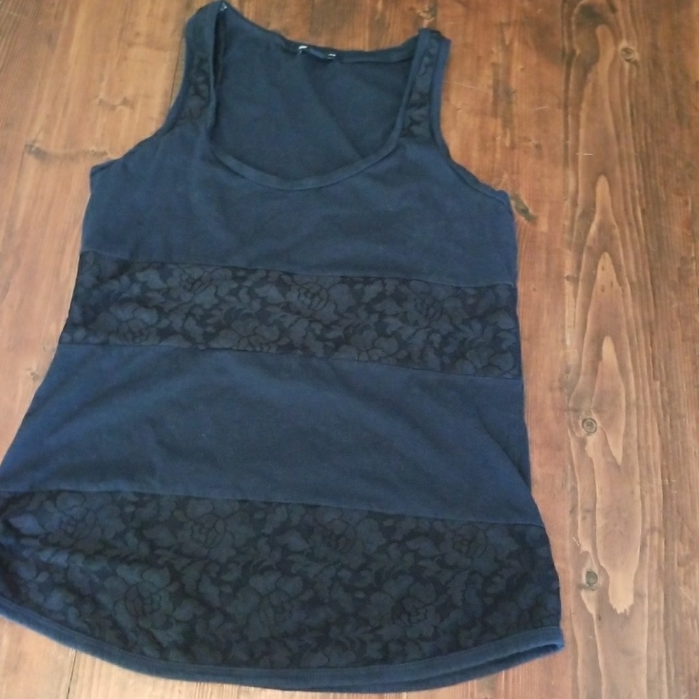 Lace gap tank top