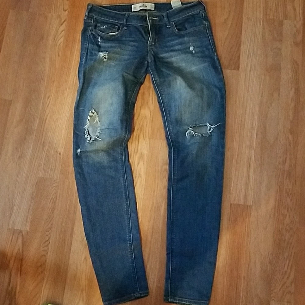 Hollister distressed/ ripped jeans