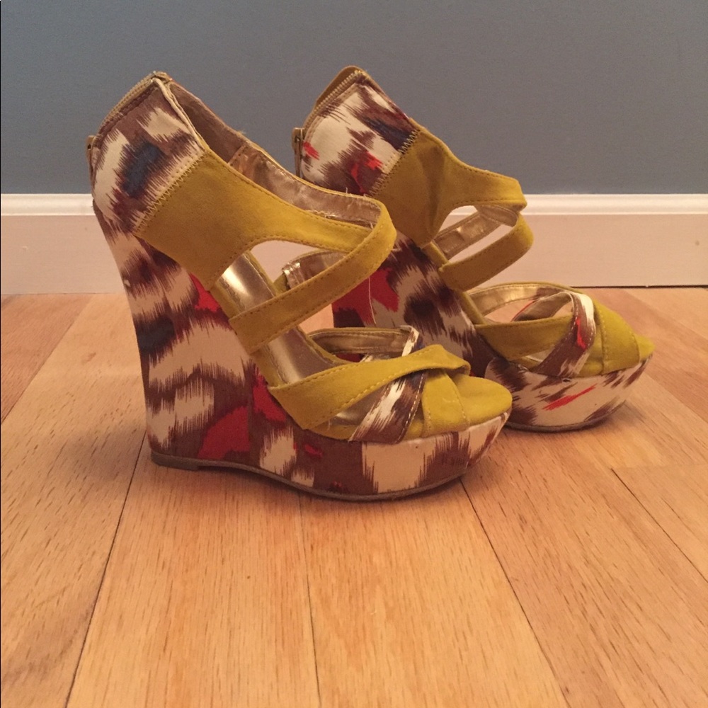 Cute colorful wedges!