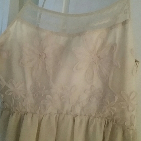 Cream Sheer Dress with Lace Flower Detail - Picture 2 of 4