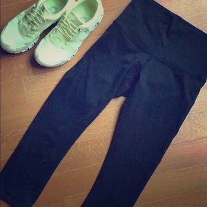 Lulu lemon crops, 6