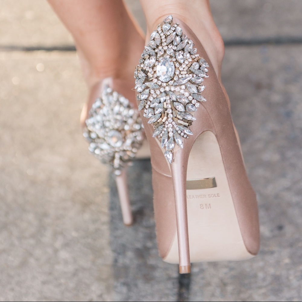 Badgley Mischka Kiara Pumps