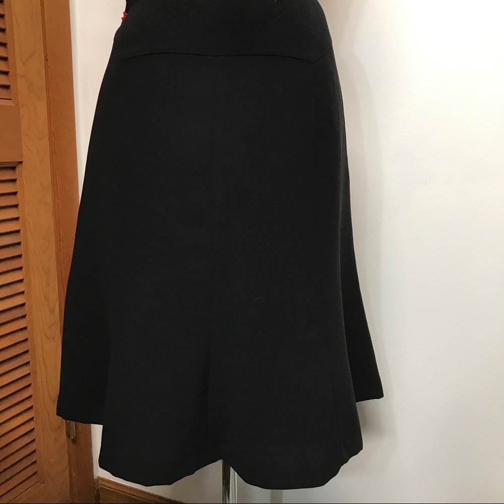 Jones Wear Essentials Black Skirt